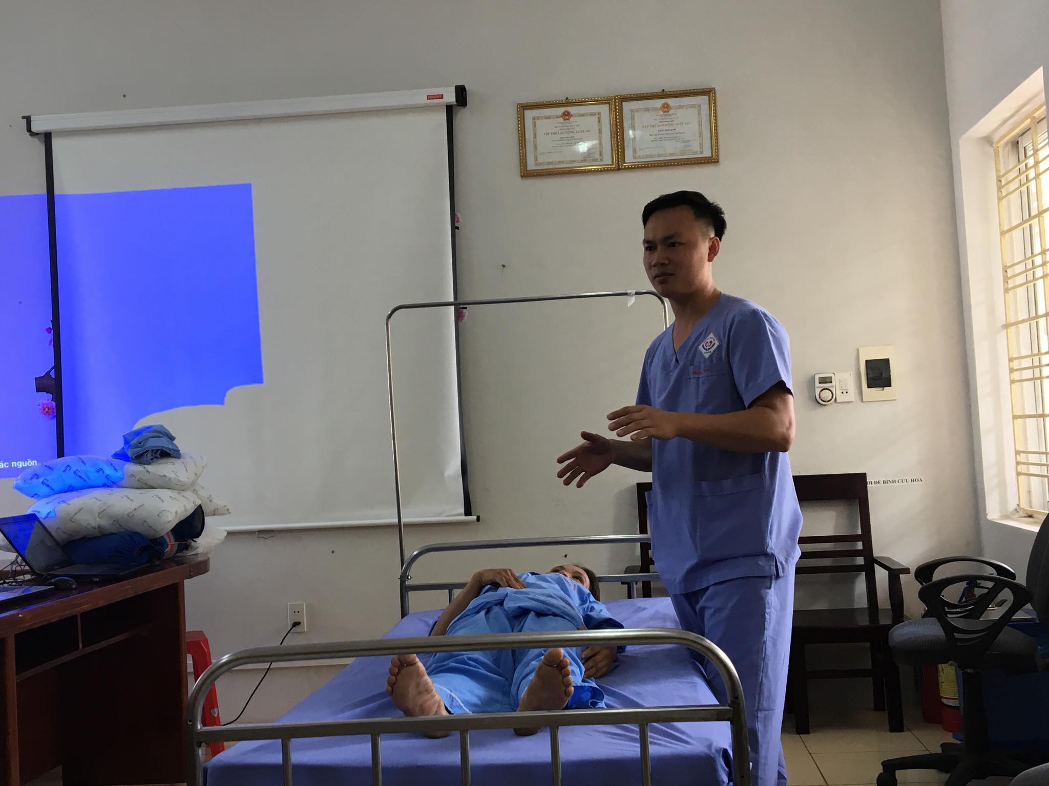 Lớp B75 - Bệnh viện Trung ương Thái Nguyên ( Ngày 19/10/2019)