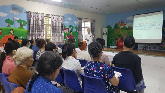 Bac Giang Rehabilitation Hospital - Rehabilitation training for family members and caregivers of post-stroke patients